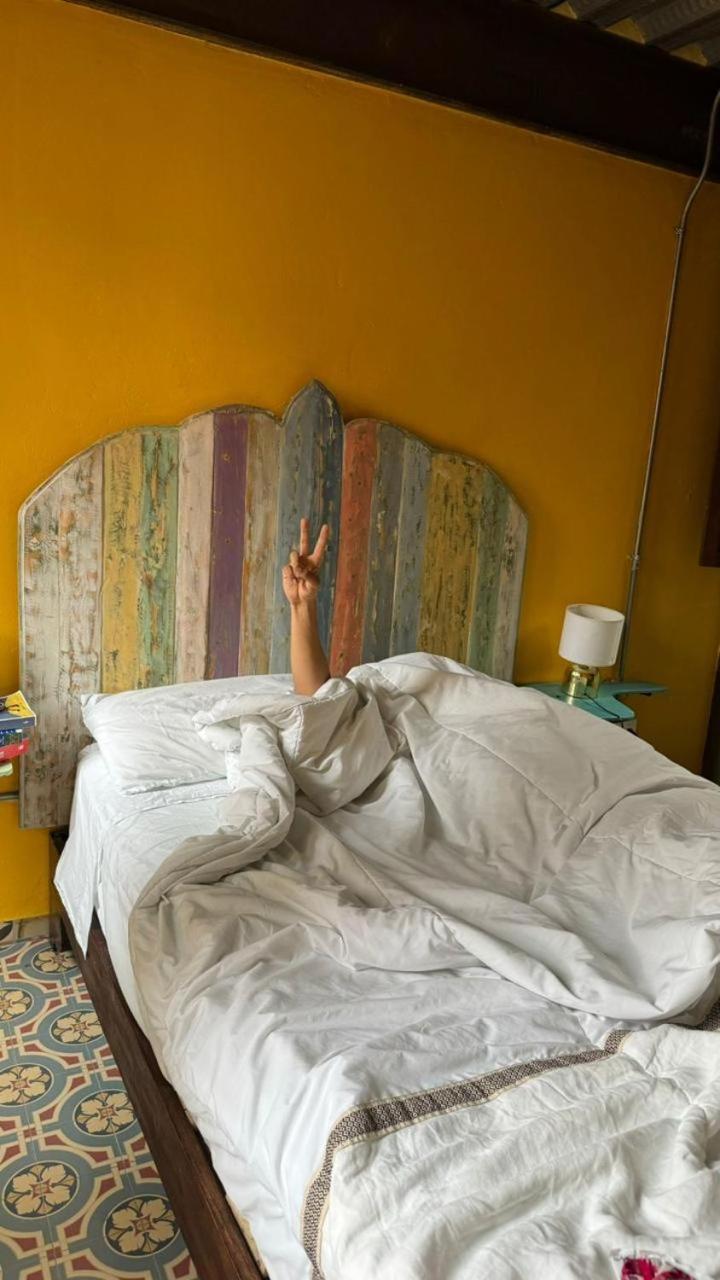 Hostal Casa Astromelia Bogota Bagian luar foto